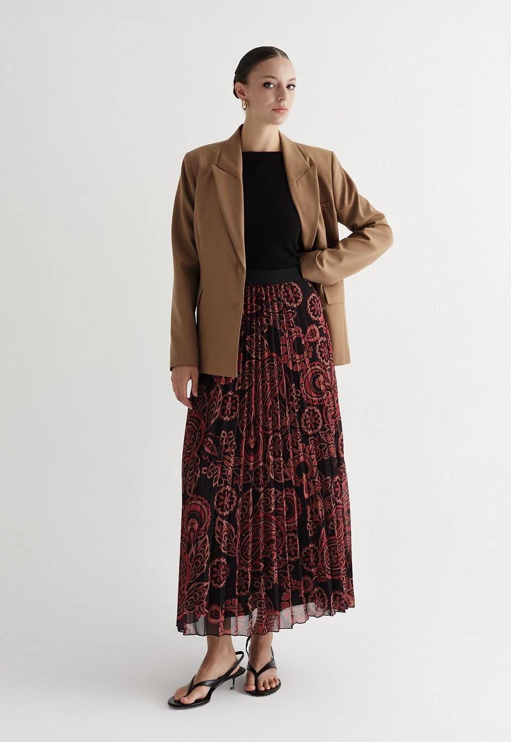 Desenli Pilise Uzun Etek Retro