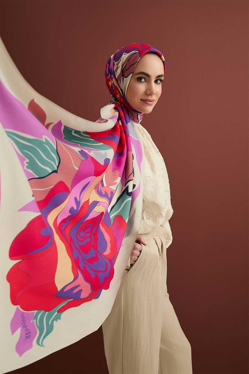 Gülün İsmi Leyla Mercan Floş Viskon Şal 70x200