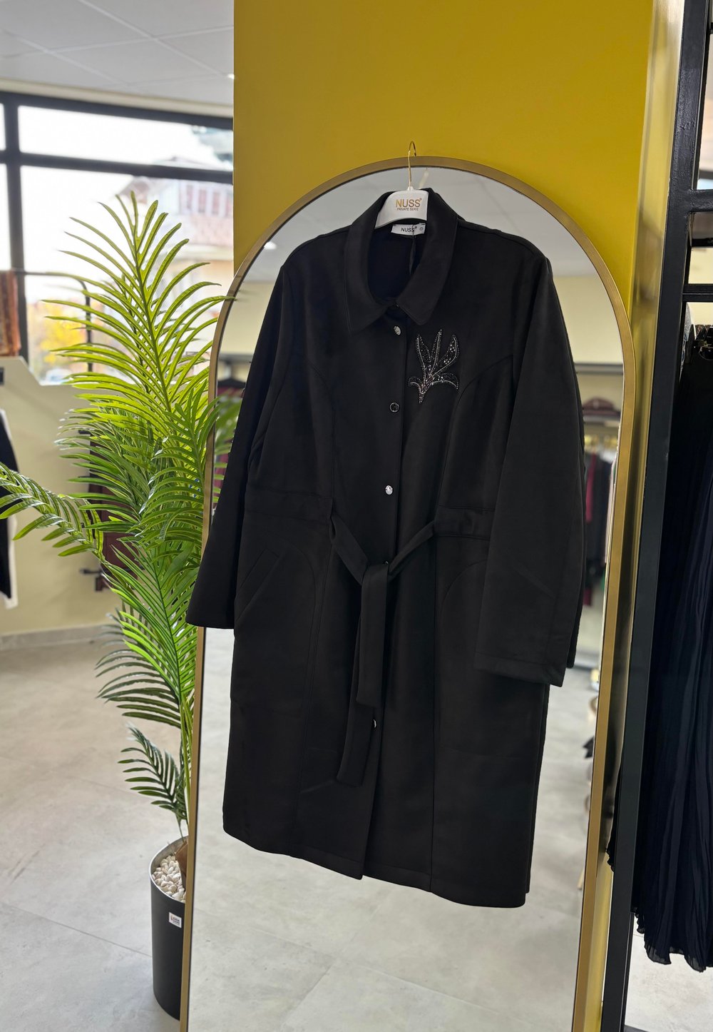 İşlemeli Kap-Siyah