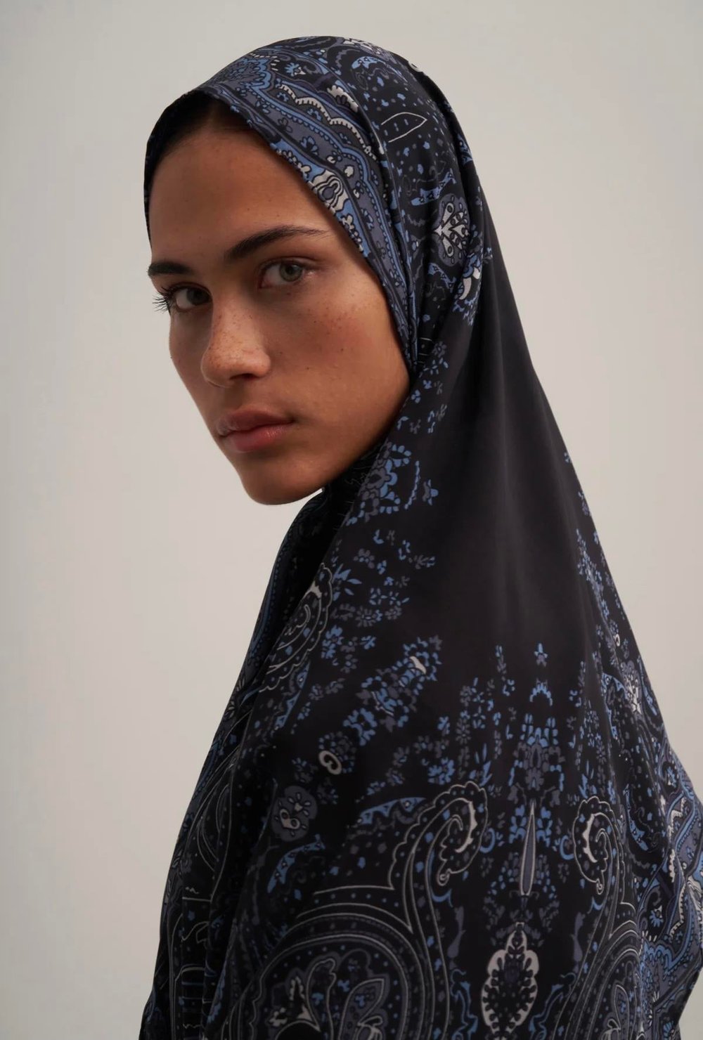 Moreno Silk Dark Rosie