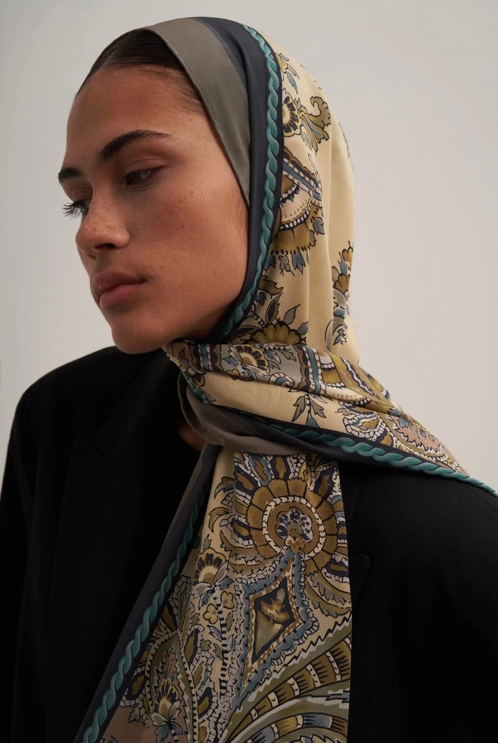Moreno Silk Khaki Paisley