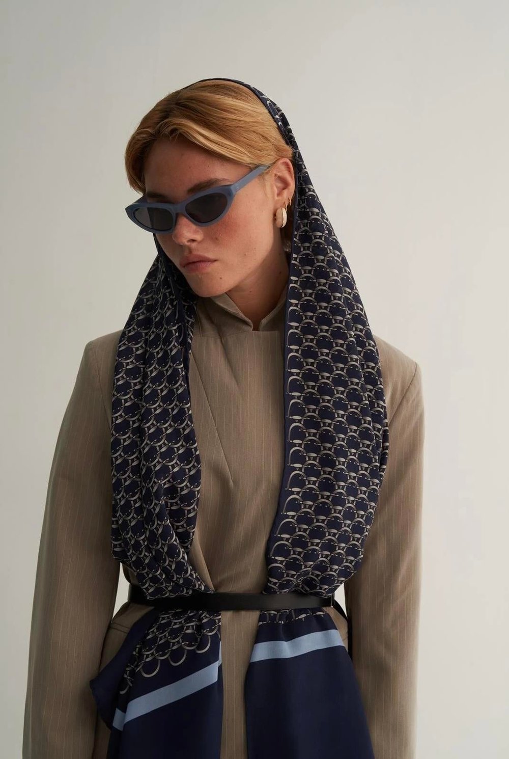 Navy Blue Loop