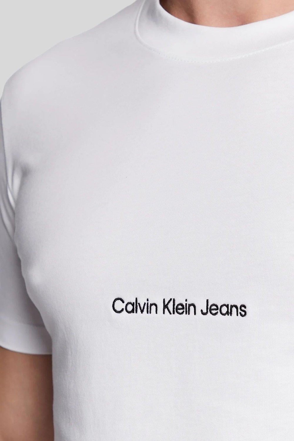 Calvin Klein Erkek Slim Fit Organik Pamuklu Bisiklet Yaka T-Shirt Beyaz