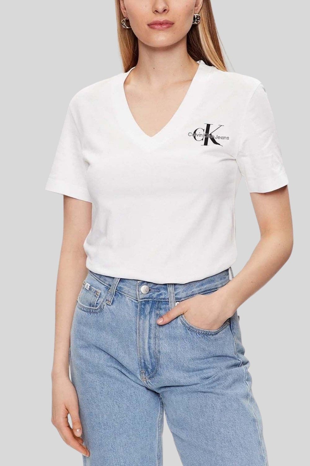 Calvin Klein Kadın Slim Fit Monologo V Yaka Kısa Kollu T-Shirt Beyaz