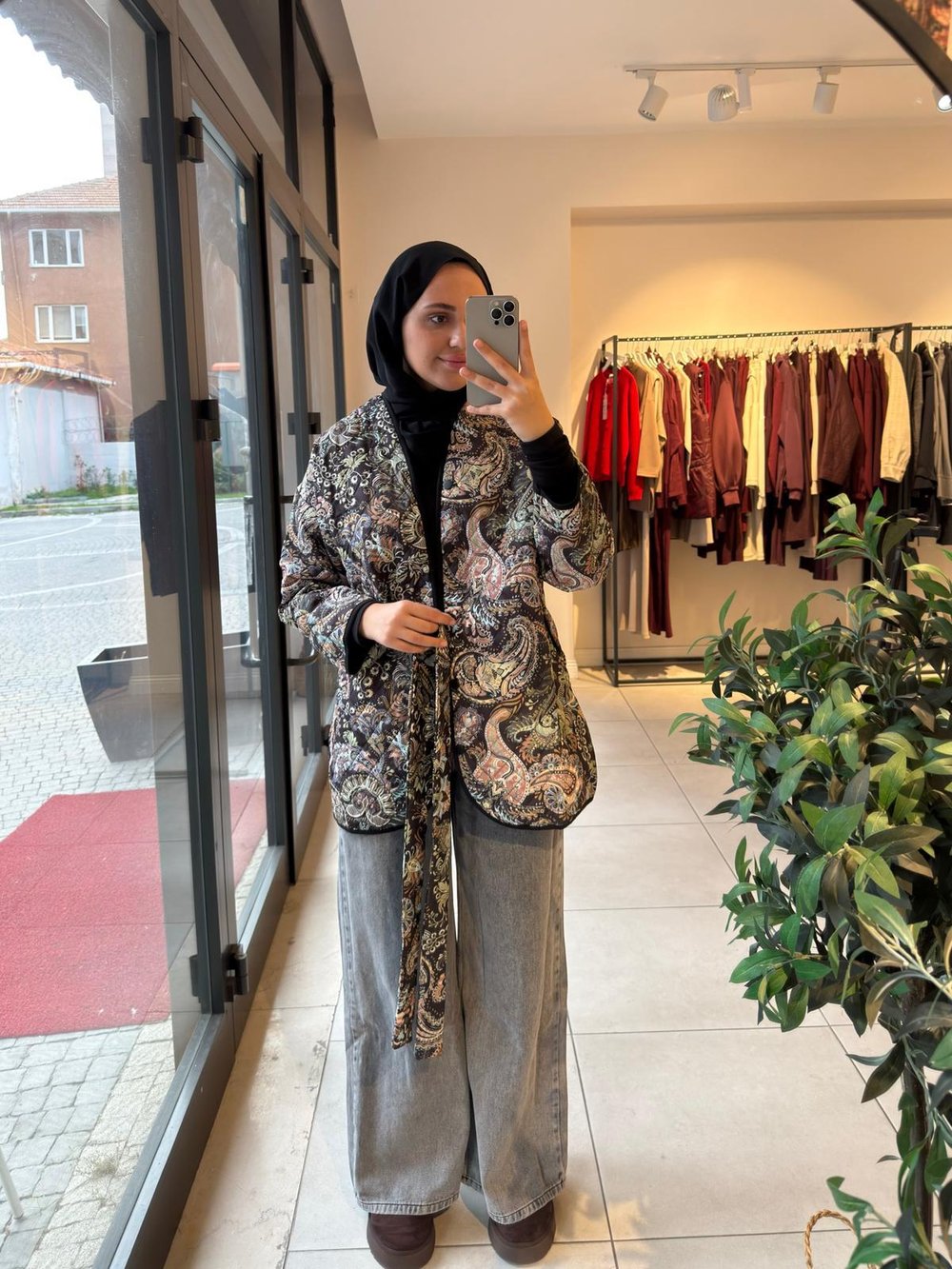 Rossa Hafif Mont Siyah