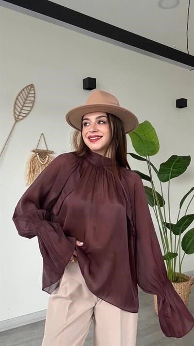 GÖMLEKKadın Büzgü ve Kol Volan Detaylı Fırfırlı Sırt Bağlamalı Şifon Gömlek Bluz