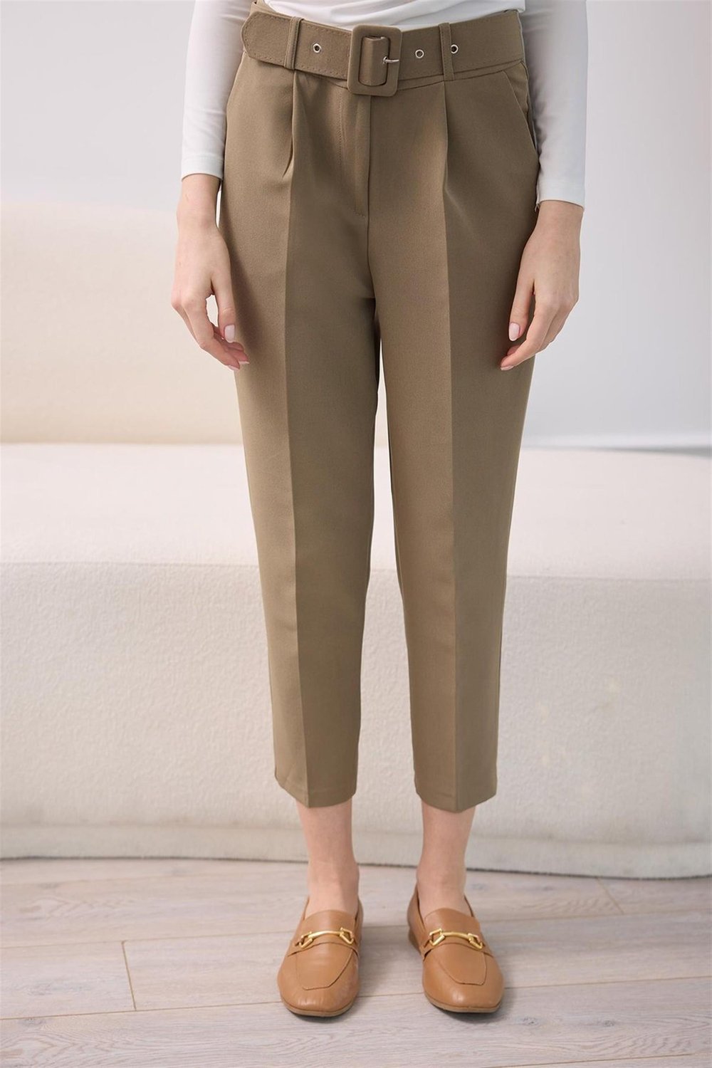 001 Kare Kemerli Dar Paça Pantolon