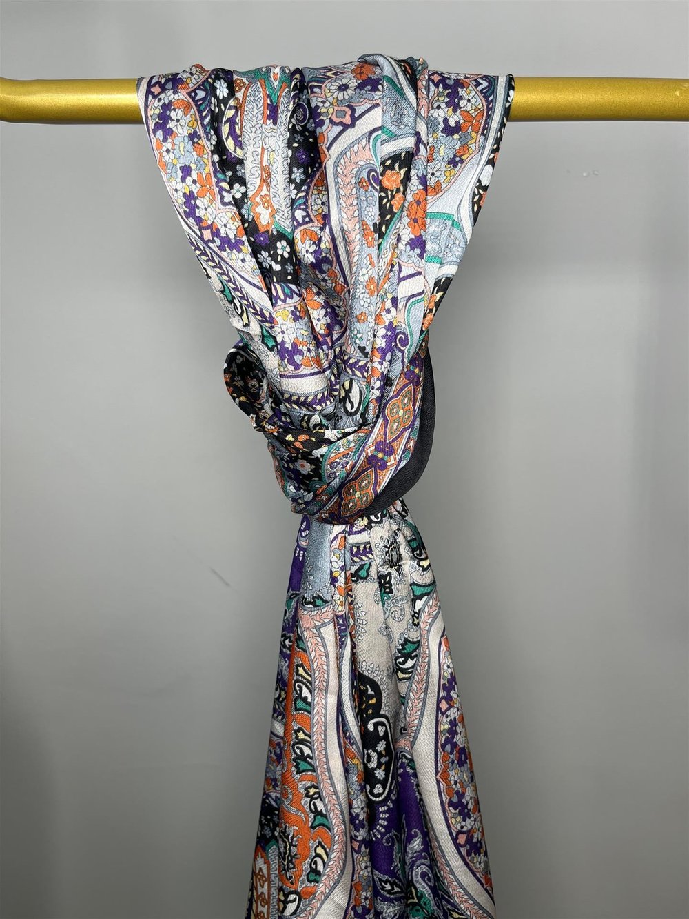 2589 Gemici Yaka Fularlı Takım