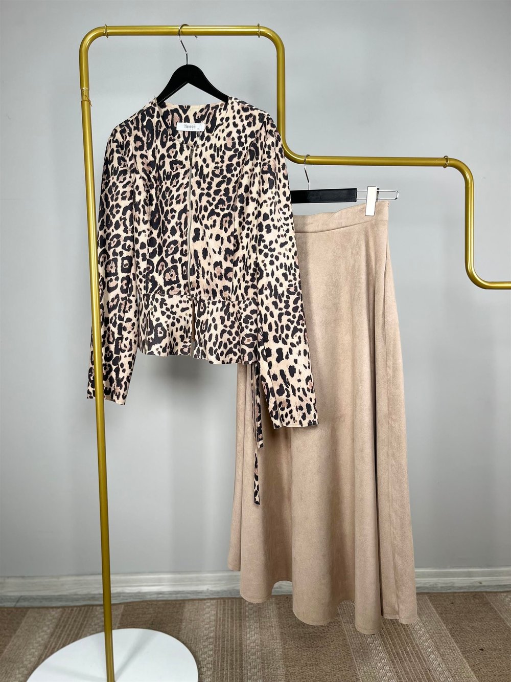PR697 Leopar Desenli Fermuarlı Süet Takım
