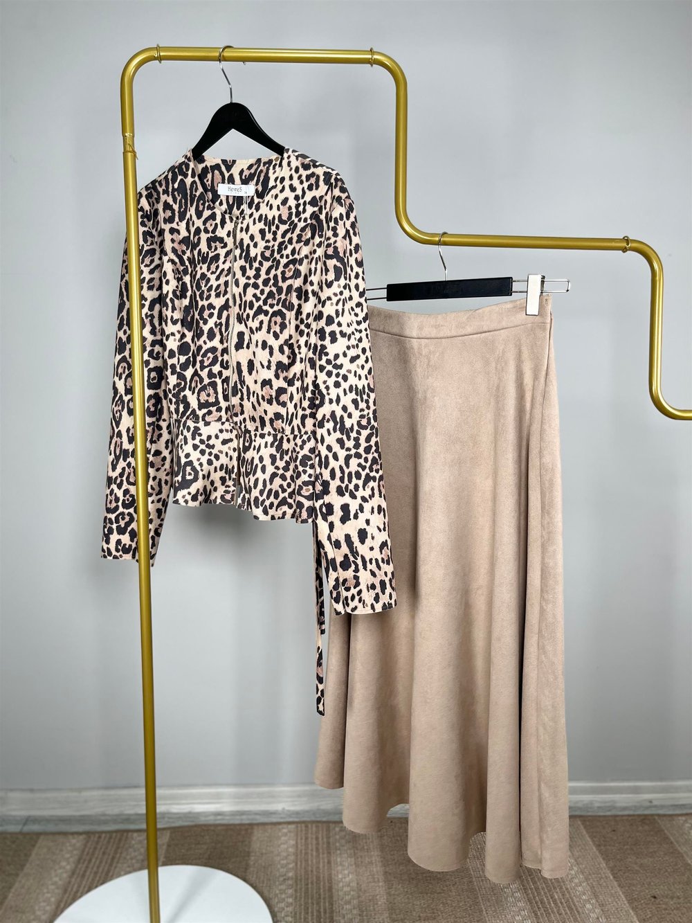 PR697 Leopar Desenli Fermuarlı Süet Takım