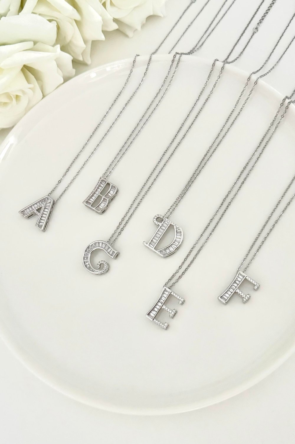 Taşlı Harf Silver Çelik Kolye 