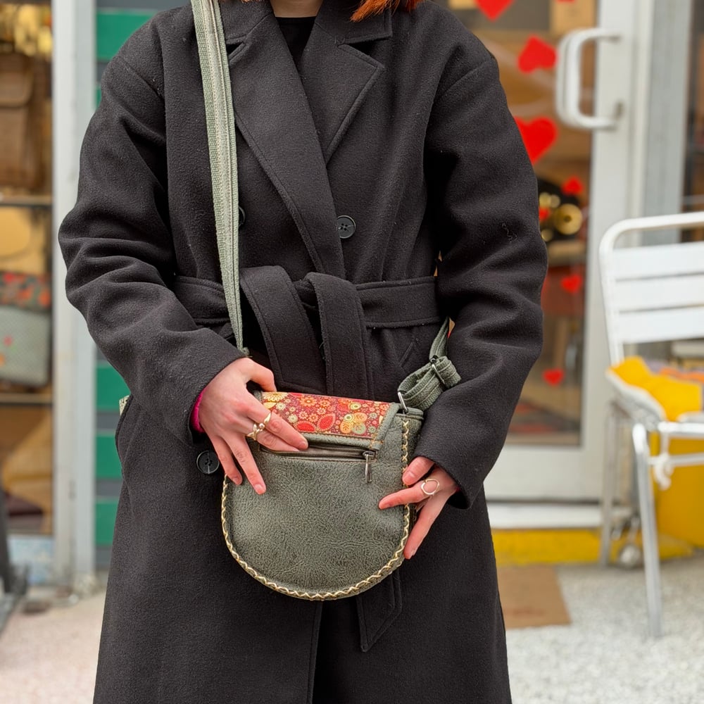 Cadı Figürlü Çapraz Örgülü Kol Çantası Etnik Bohem Style - YEŞİL
