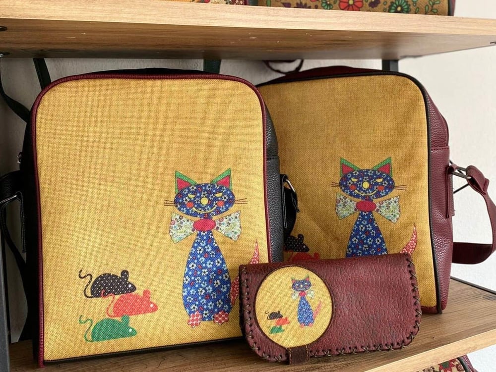 Fare Kedi Figürlü Büyük Postacı Kol Çantası Bordo, Cüzdan Bordo  Etnik Bohem Style Kombin