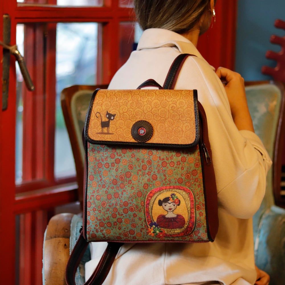 Frida Figürlü Kapaklı Sırt Çantası Bordo, Cüzdan Hardal Etnik Bohem Style Kombin