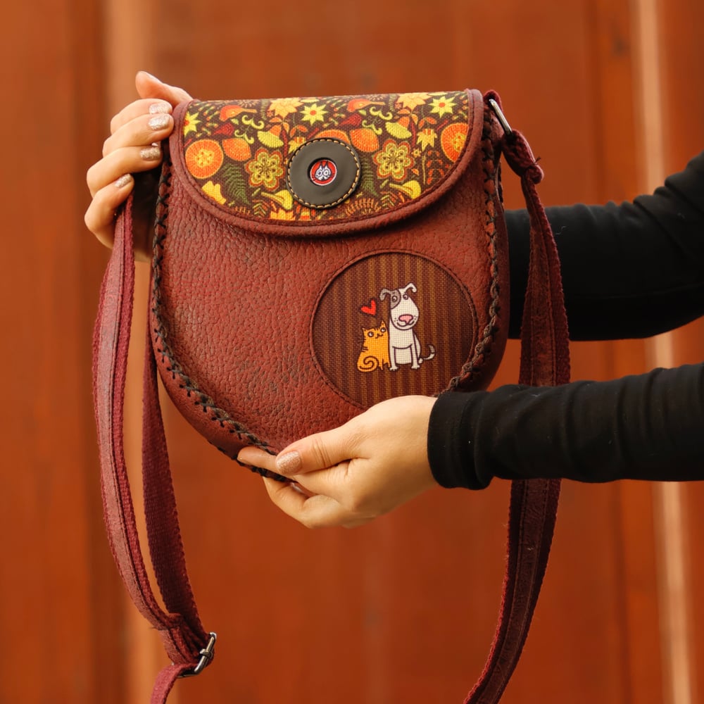 Kedi ve Köpek Çapraz Örgülü Kol Çantası Etnik Bohem Style - Bordo
