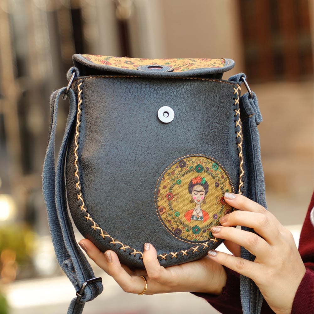 Klasik Frida Çapraz Örgülü Kol Çantası Etnik Bohem Style - Antrasit