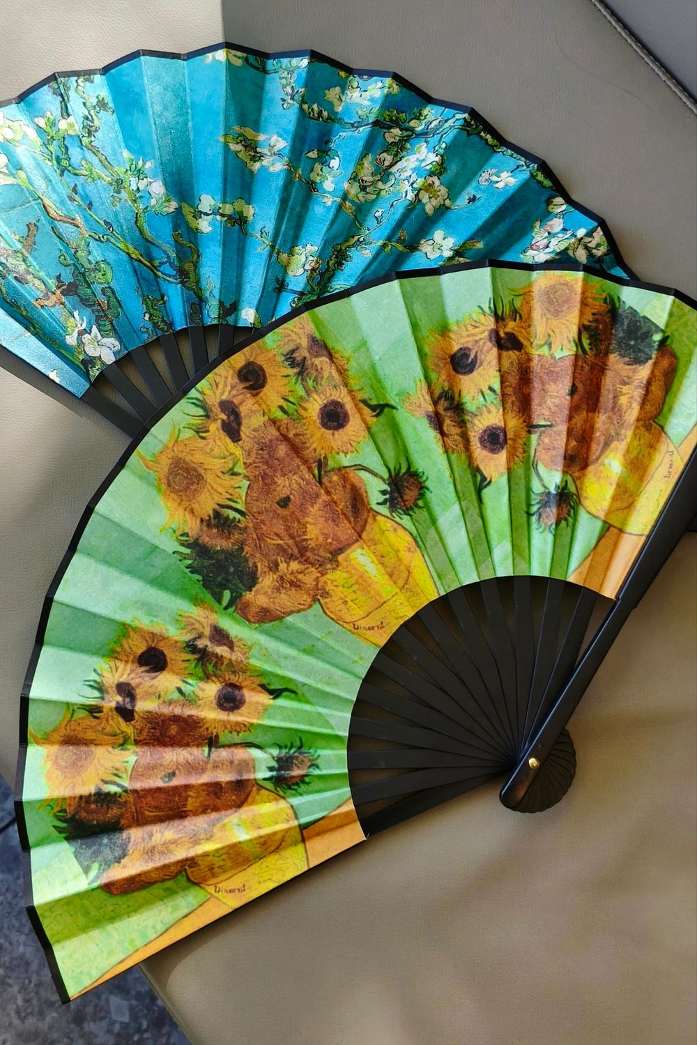 Van Gogh Ayçiçekleri Saten Kraft Yelpaze