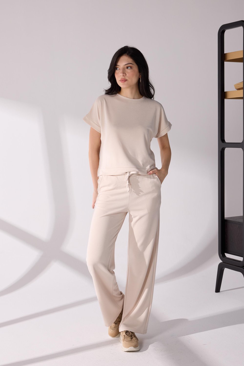 Yandan Yırtmaç Detaylı T-shirt Pantolon Takım Bej