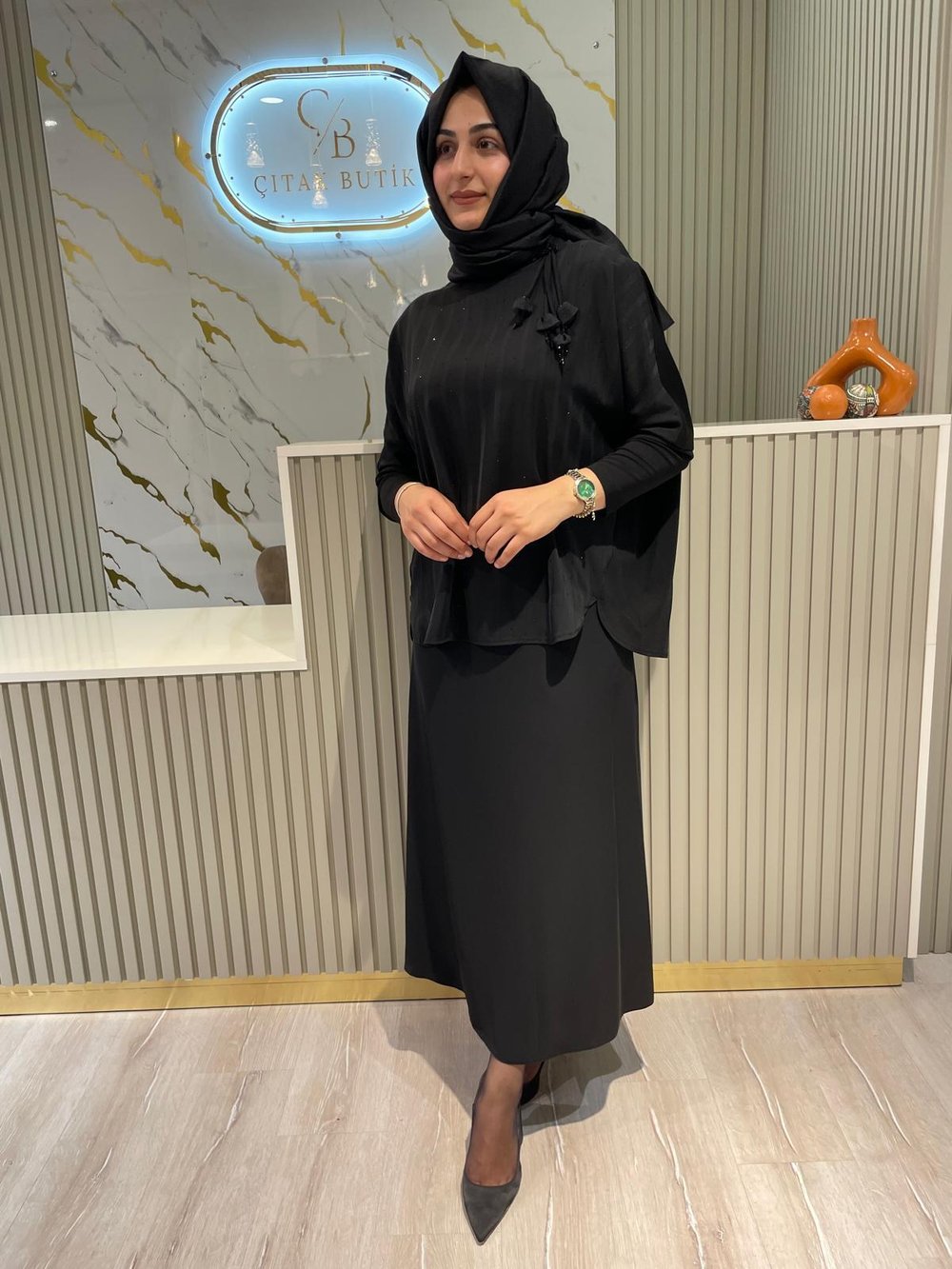 FUAT GÜRŞEN 4309 TAŞ DETAYLI TAKIM-SİYAH