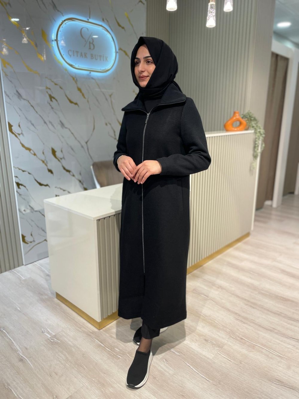 MİCCA 252872 KOLLARI ÖRME KUMAŞ KABAN-SİYAH