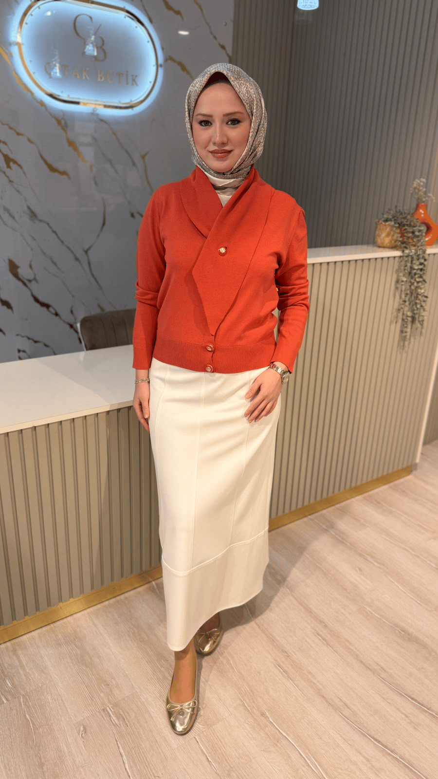 NUSS 604 V YAKA HIRKA - KİREMİT
