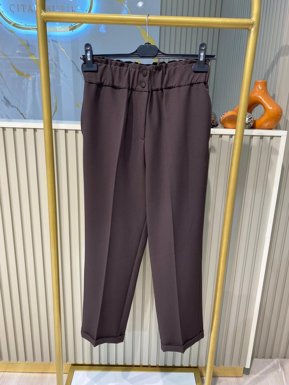 SENTEZ-BELİ LASTİKLİ İNCE DUBLE PAÇA PANTOLON-KAHVERENGİ