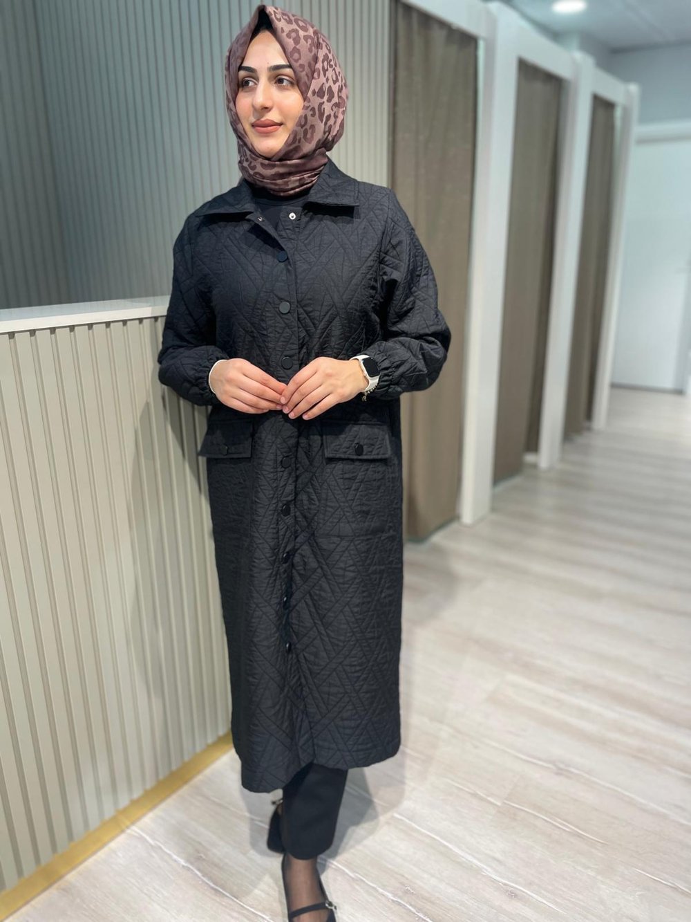 VEKA 2549 KAPİTONE KAP - SİYAH