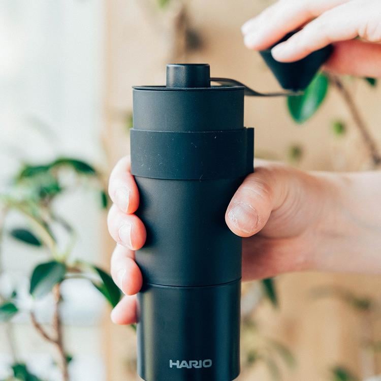 Hario Mini Black Pro Çelik Bıçaklı Kahve Değirmeni