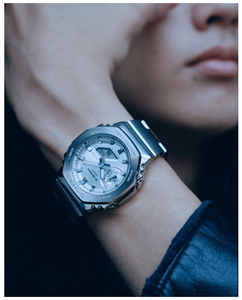  G-SHOCK Casio GM-2110D-7ADR Kol Saati