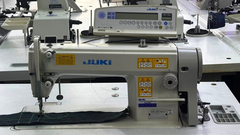 JUKI DDL-5600N-7 | SC-920 |CP-180 Büyük mekik elektronik düz dikiş makinesi