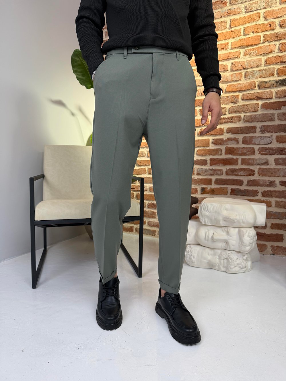 Dil Detaylı Boyfriend Kalıp Duble Paça Kumaş Pantolon Çağla Yeşili