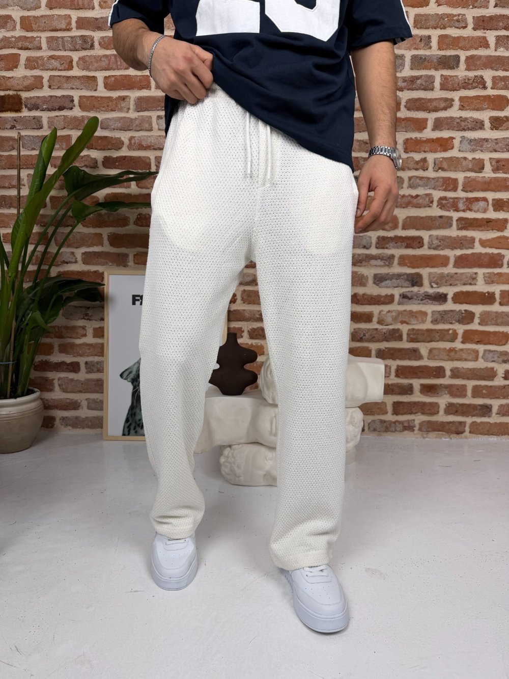 Kendinden Desenli Jogger Eşofman Beyaz