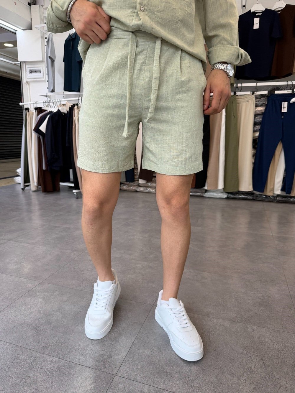 Pileli Beli Yarım Lastik Keten Şort Çağla Yeşili