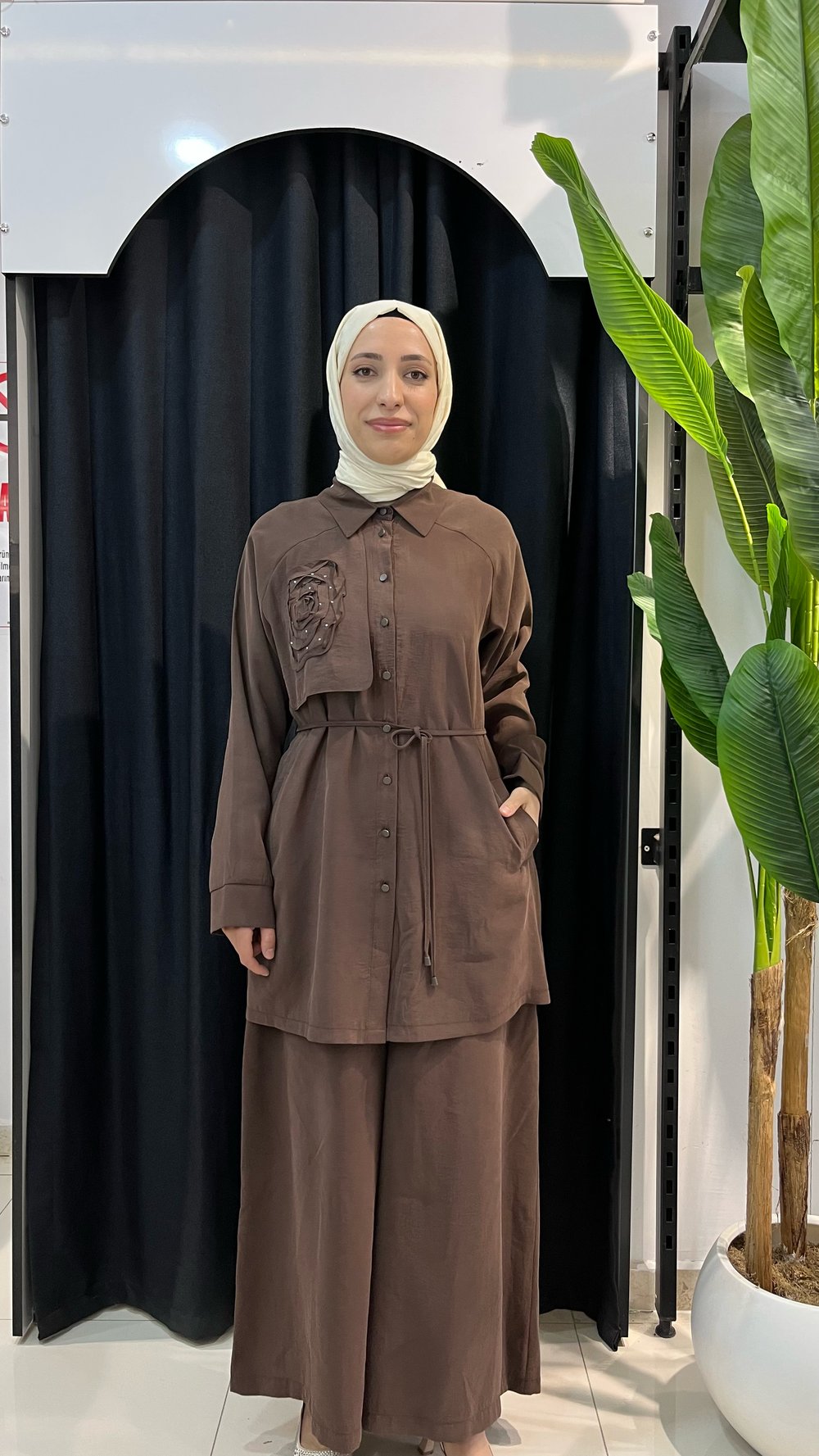 Armine Trend 26YT652 Gülü Taş İşlemeli Pantolonlu Takım - Kahverengi