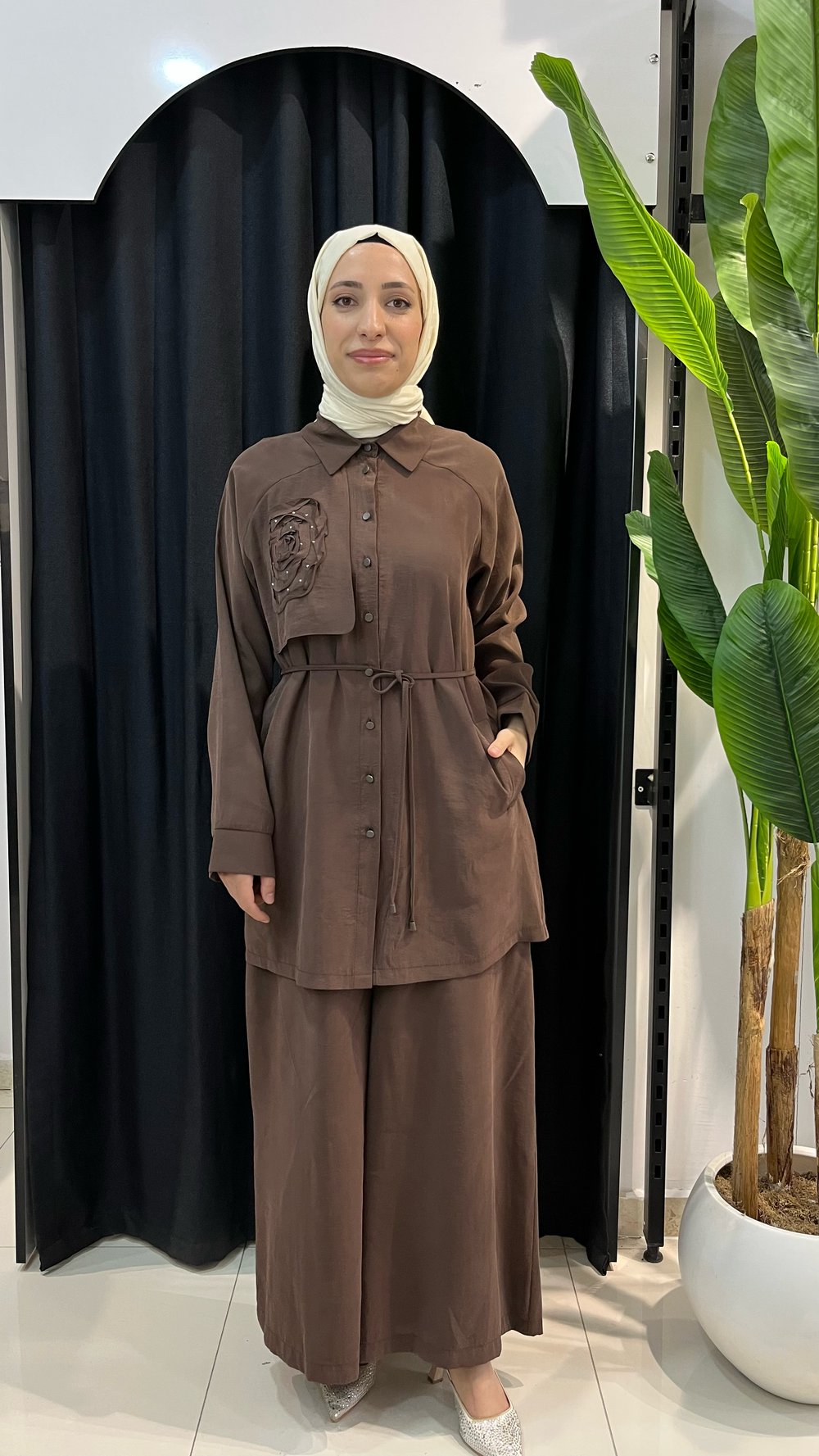 Armine Trend 26YT652 Gülü Taş İşlemeli Pantolonlu Takım - Kahverengi