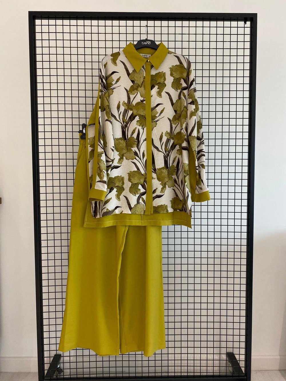 ARMİNE TREND ÇİÇEK DETAYLI PANTOLONLU TAKIM 25YT676 HAKİ