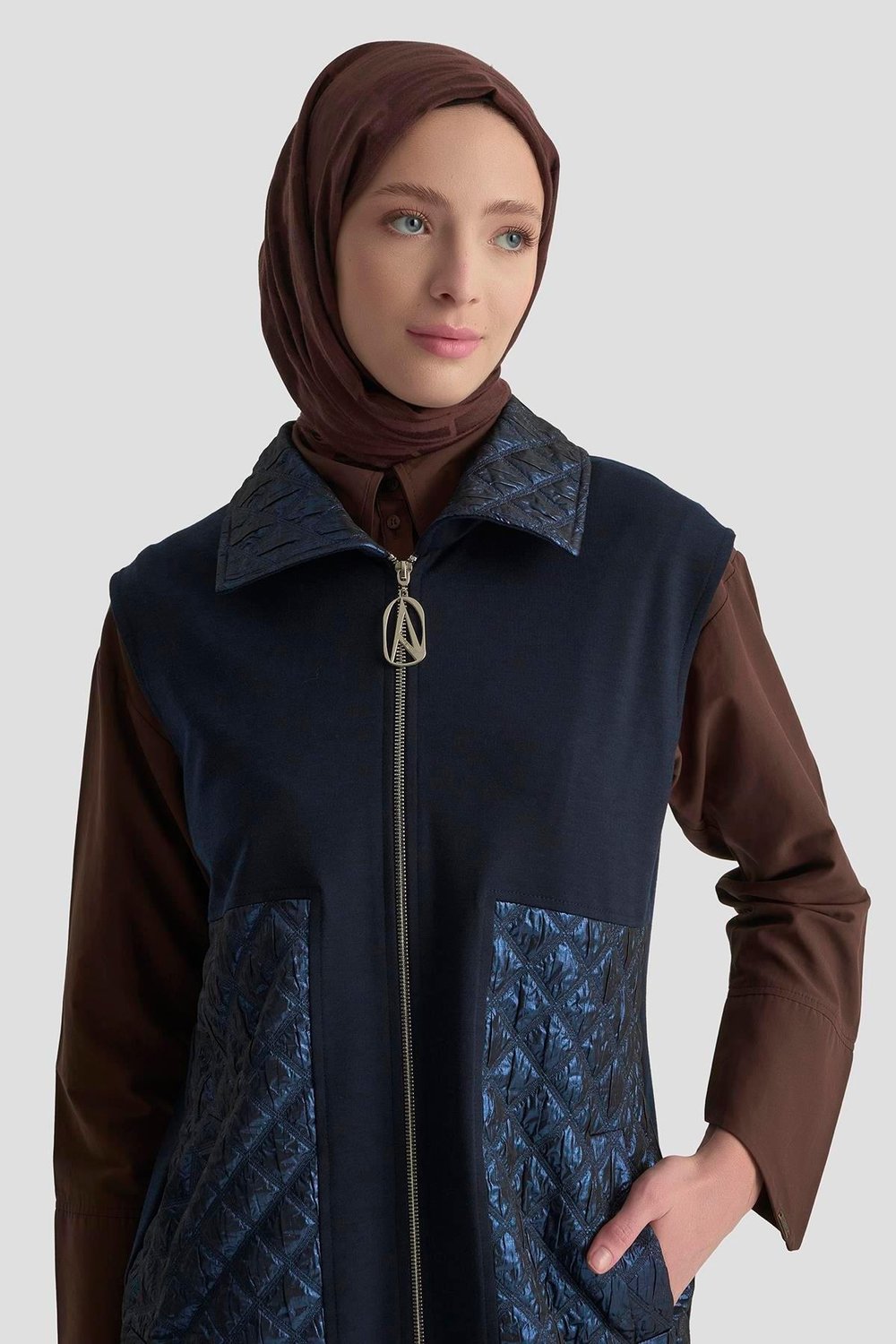 ARMİNE TREND Kabartma Garni Detaylı Fermuarlı Yelek Lacivert 25KT540