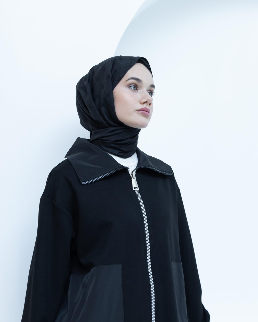 BELLİ (ARMİNE) PANTOLONLU ÖNÜ FERMUAR DETAYLI TAKIM 25K6002 - SİYAH