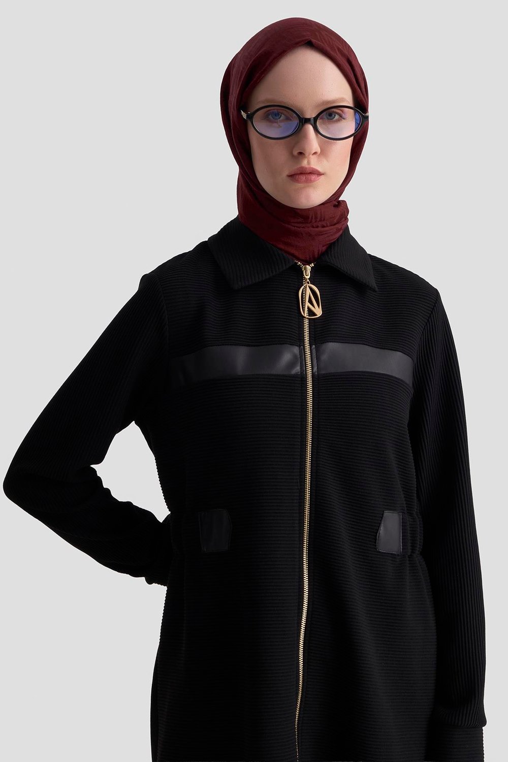 Kendinden Çizgili Pantolonlu Takım Armine Trend 25KT649 - Siyah
