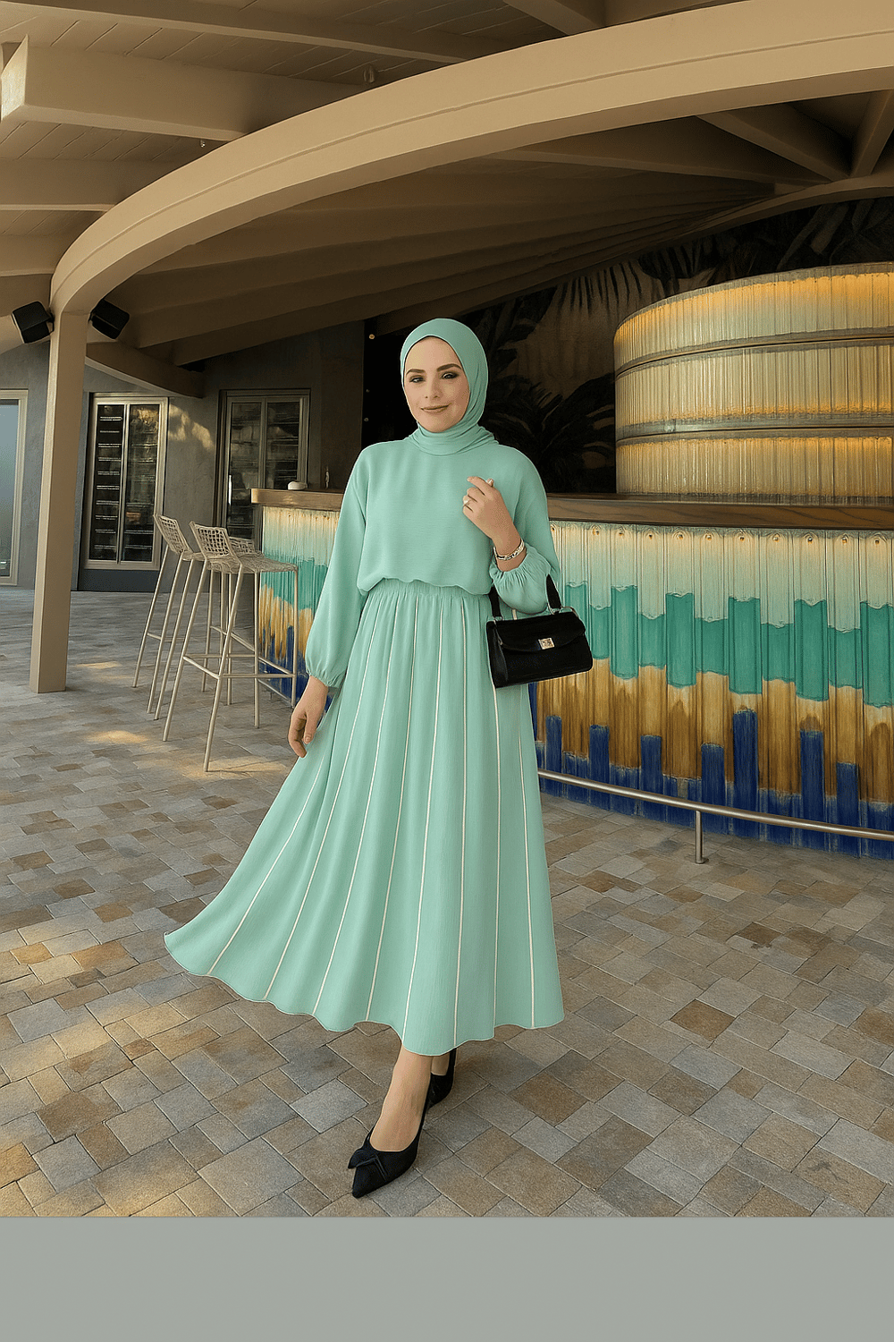 RONNA ETEK DETAYI VE KOLLARI ÇİZGİ DETAYLI ETEKLİ TAKIM - SuYeşili
