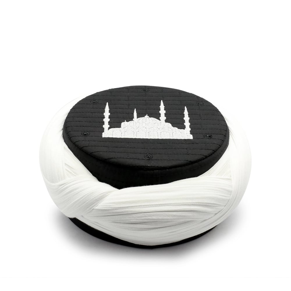 Cami Sarığı – Beyaz Kumaş – Siyah Takke – Çapraz Sarım – Cami Nakışlı – 7 Metre