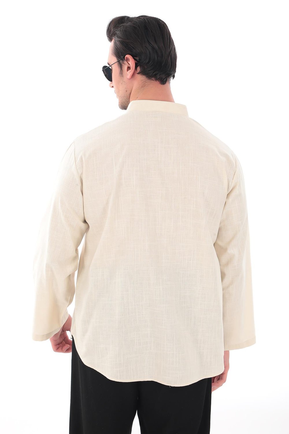 Hakim Yaka Gömlek - 3 Düğme Erkek Modeli 