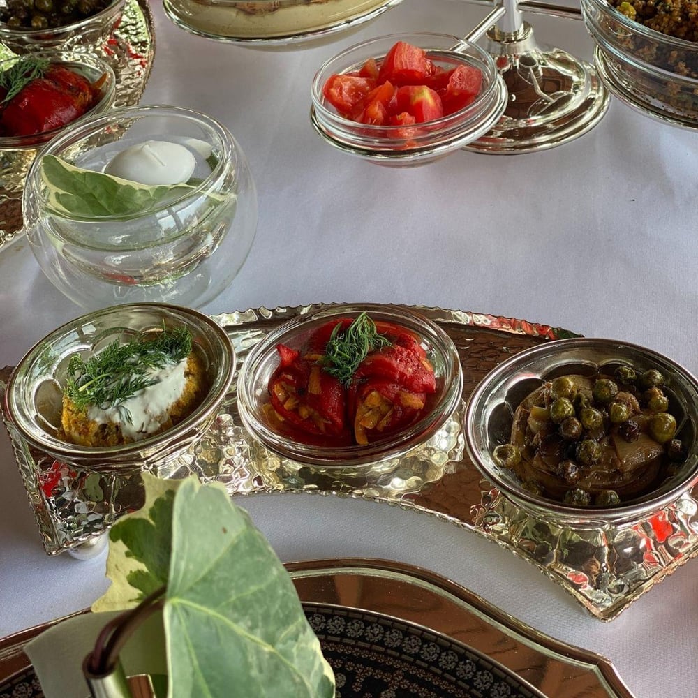 Canopus Oval Dövülü Sunumluk