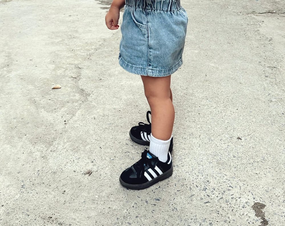 Siyah Üç Çizgili Ayakkabı