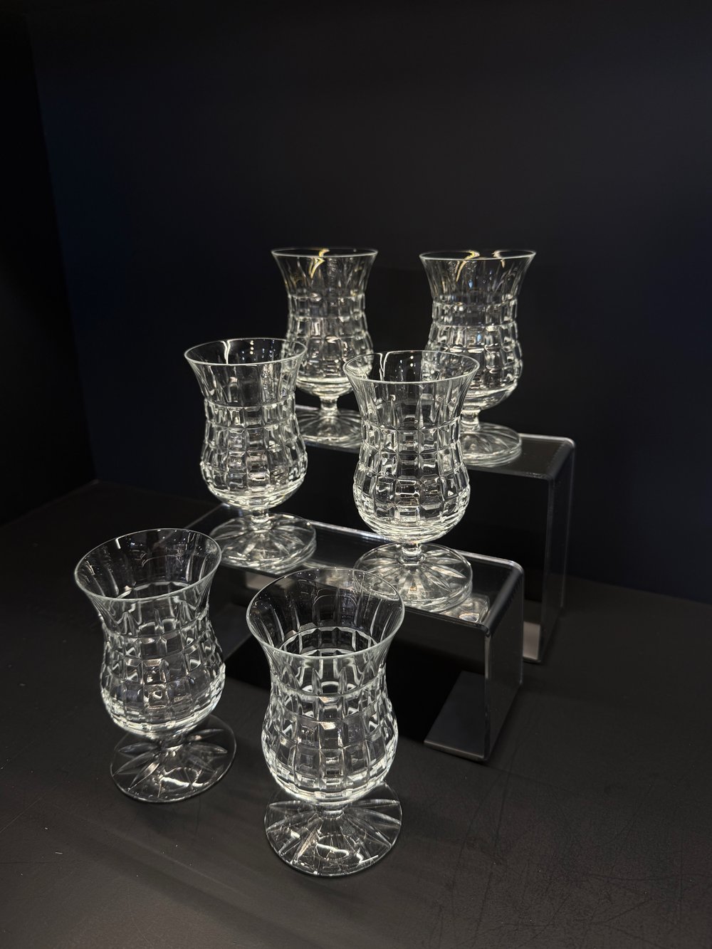 Ayaklı Çay Bardağı Kare Şeffaf