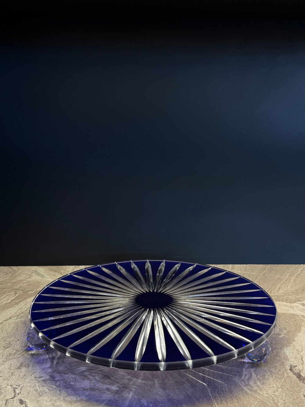 Düz Cam Tabak Kristal Top Ayaklı 28 Cm Dik Kesme Mavi
