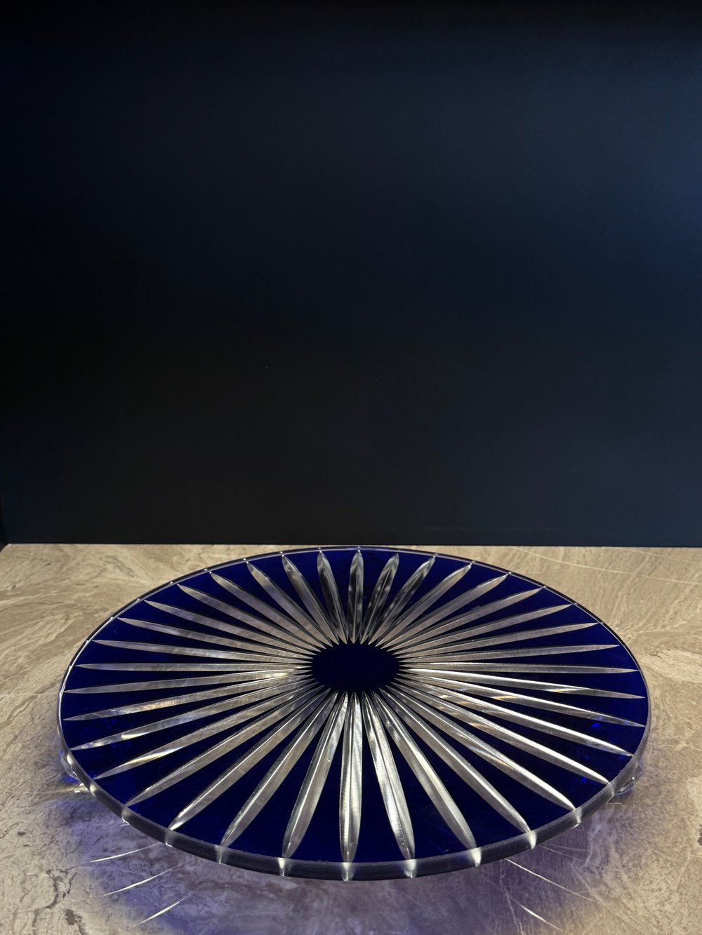Düz Cam Tabak Kristal Top Ayaklı 28 Cm Dik Kesme Mavi