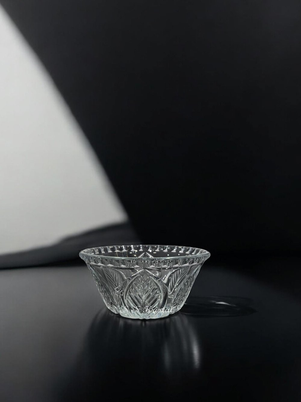 Lal Kase Yaprak Şeffaf