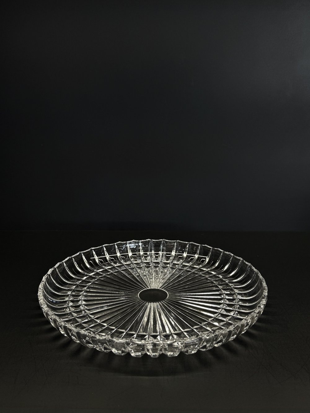 Pres Tabak 24 Cm Çit Dilimli Şeffaf