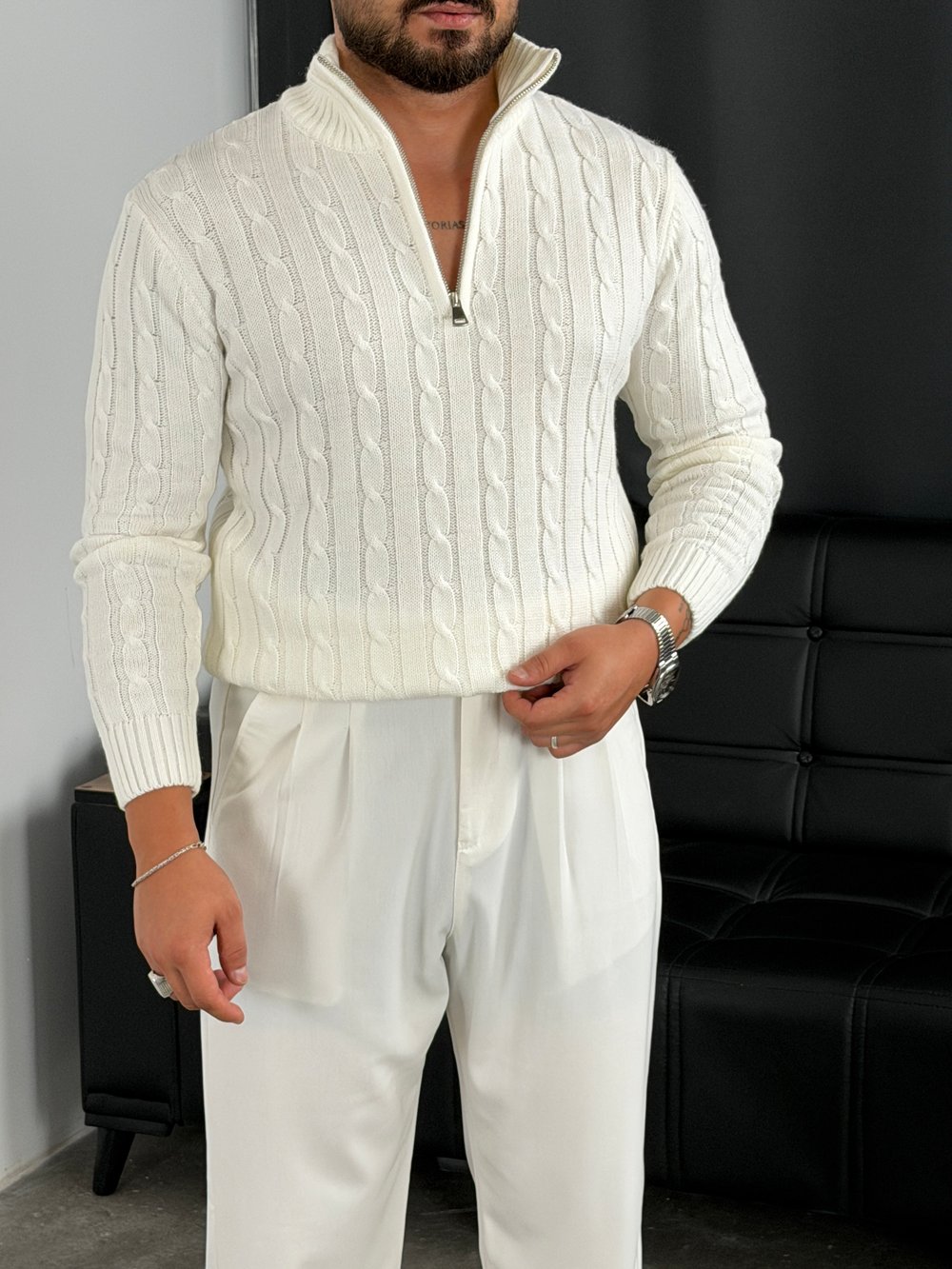Burgu Yarım Fermuar Triko Sweatshirt Ekru